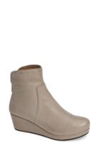 Women's Chocolat Blu Yarden Wedge Bootie M - Grey
