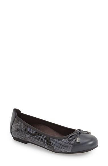 Women's Vionic 'minna' Leather Flat M - Grey