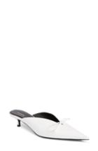 Women's Balenciaga Bow Pointy Toe Mule Us / 35eu - White