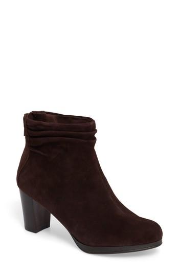 Women's Bella Vita Landon Bootie M - Brown