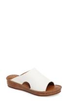 Women's Bella Vita Mae Sandal N - White