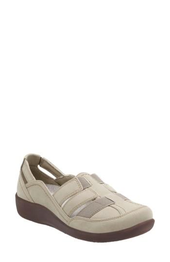 Women's Clarks Sillian Stork Flat .5 N - Beige
