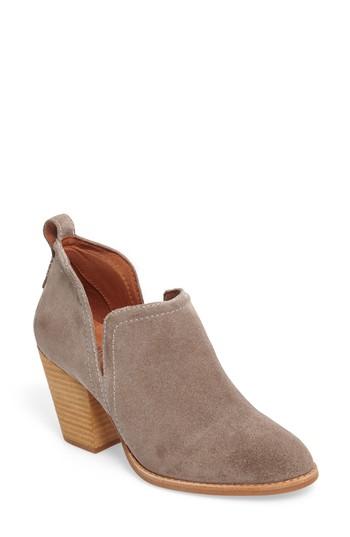 Women's Jeffrey Campbell Rosalee Bootie .5 M - Brown