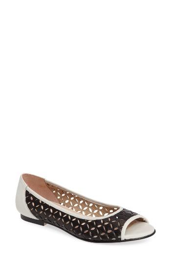 Women's French Sole Ward Flat