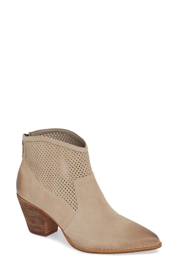 Women's Treasure & Bond Boone Perforated Western Bootie M - Beige