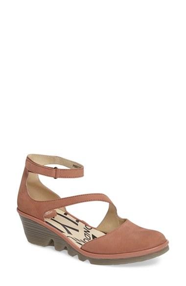 Women's Fly London Plan Pump .5-8us / 38eu - Pink