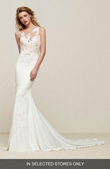Women's Pronovias Drenoa Lace Illusion Mermaid Gown, Size - Ivory