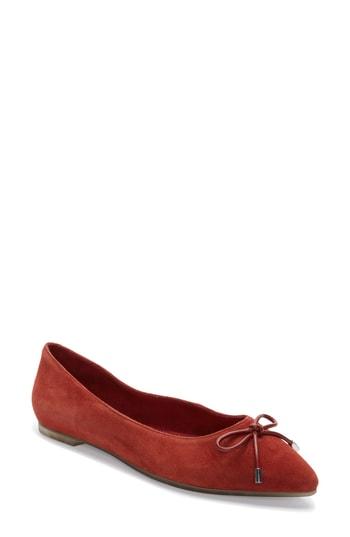 Women's Me Too Alisia Pointy Toe Flat M - Brown