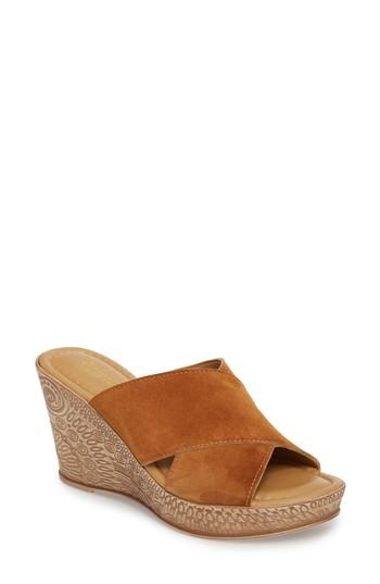 Women's Bella Vita Edi Wedge Sandal M - Brown