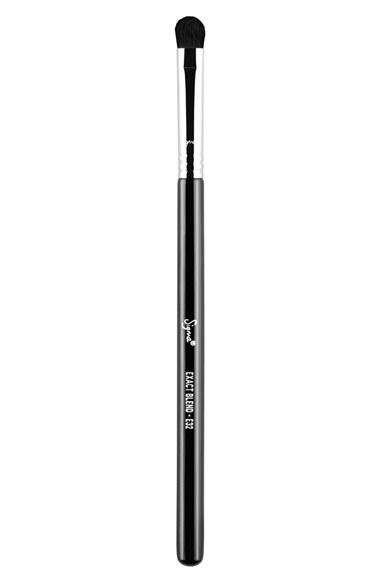 Sigma Beauty E32 Exact Blend(tm) Brush
