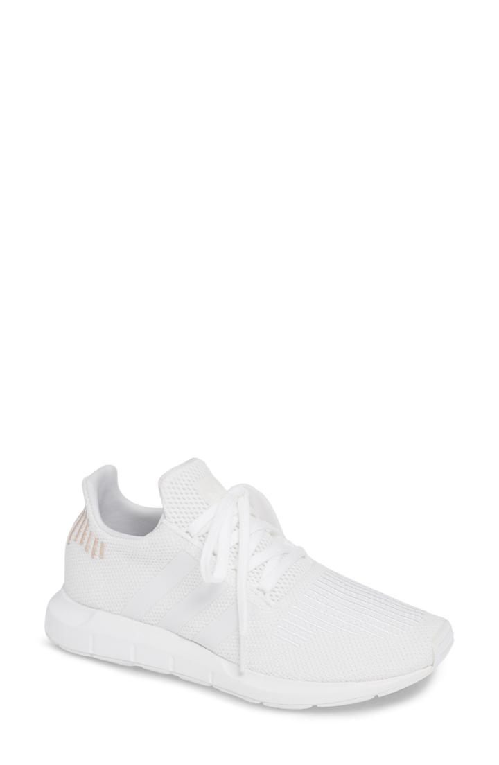 Women's Adidas Swift Run Sneaker Women's / 9 Men's M - White