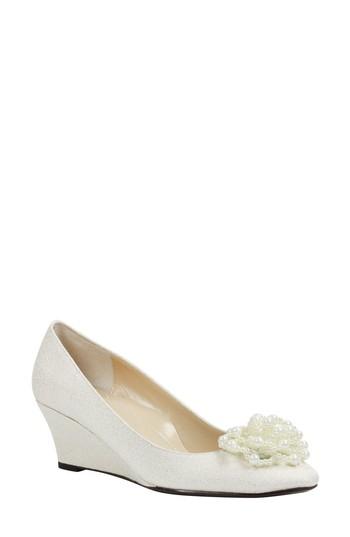 Women's J. Renee Eloisa Wedge Aa - White