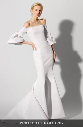 Women's Carolina Herrera Faye Off The Shoulder Silk Faille Mermaid Gown, Size - Ivory