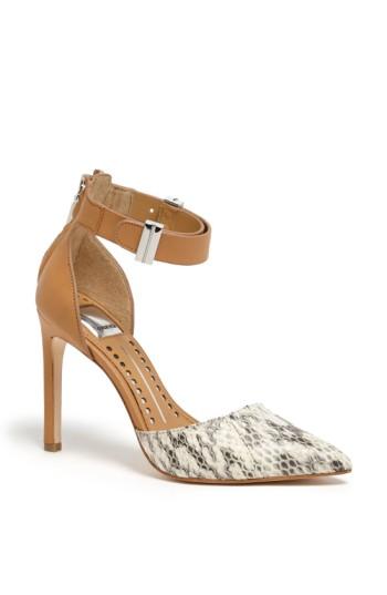 Women's Dolce Vita 'kana' Pump .5 M - Beige