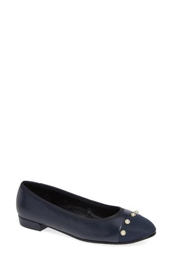 Women's Vaneli Umber Embellished Cap Toe Flat .5 M - Blue