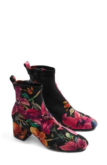 Women's Topshop Buttercup Bootie .5us / 40eu - Black