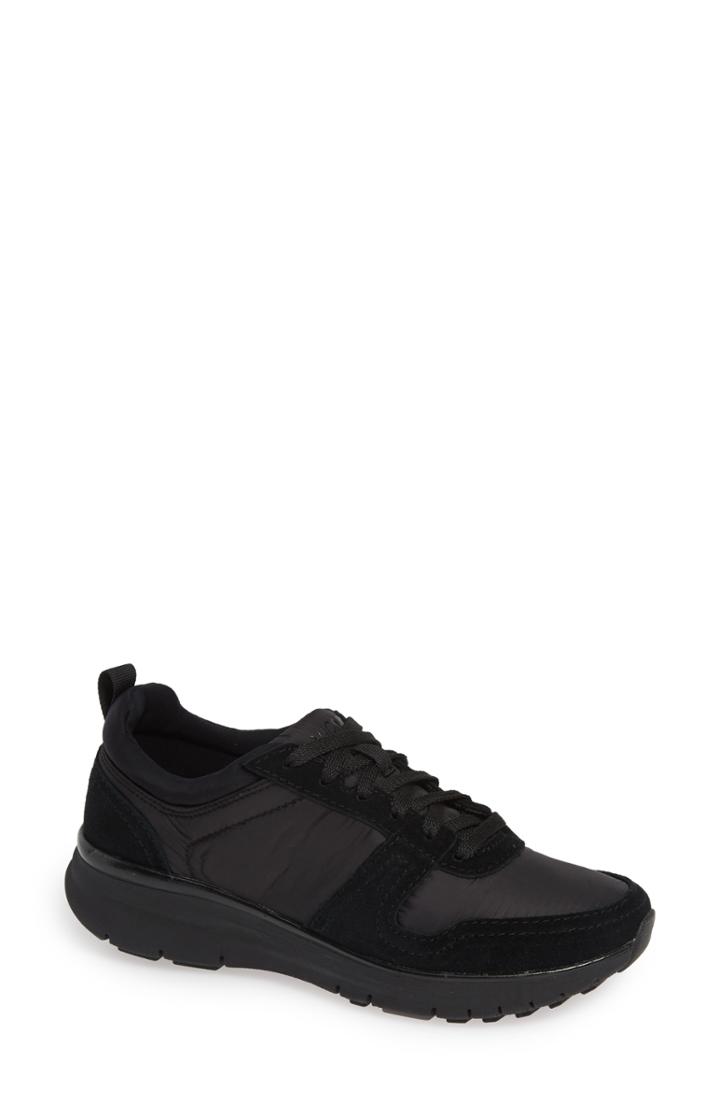 Women's Vionic Emerson Low Top Sneaker M - Black