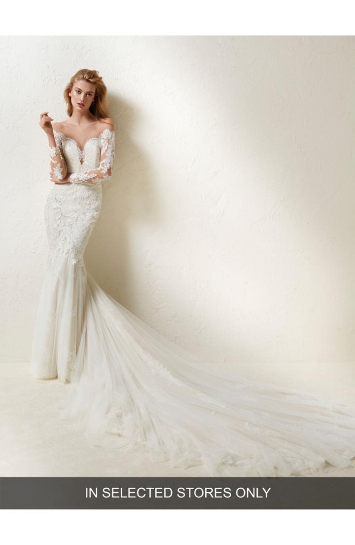 Women's Pronovias Drinea Illusion Lace Mermaid Gown