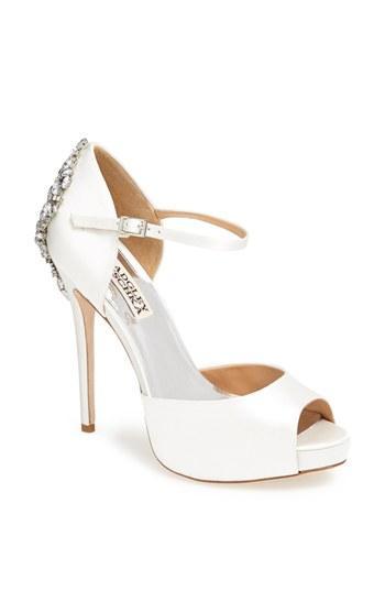 Badgley Mischka 'kindra' Satin Pump White Satin