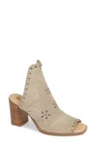 Women's Sbicca Adalee Sandal M - Grey