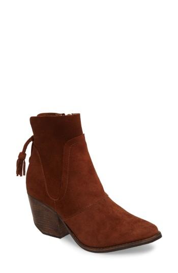 Women's Matisse Laney Notched Heel Bootie .5 M - Brown