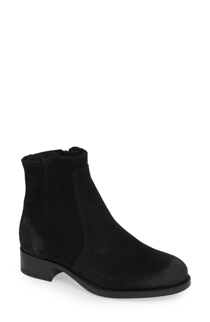 Women's Bos. & Co. Bun Waterproof Bootie .5-8us / 38eu - Black