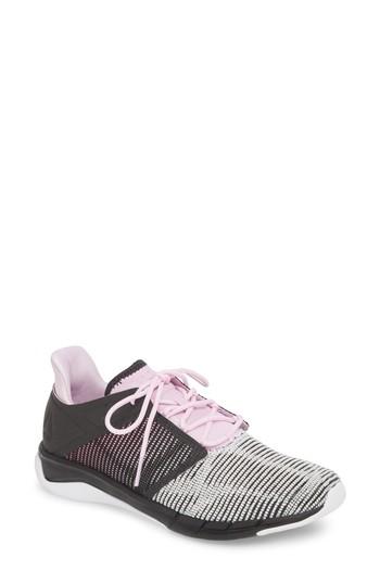 Women's Reebok Fast Flexweave(tm) Running Shoe M - Black
