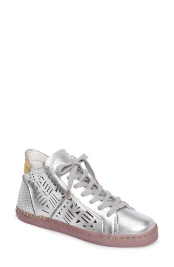 Women's Dolce Vita Zeus Sneaker .5 M - Metallic