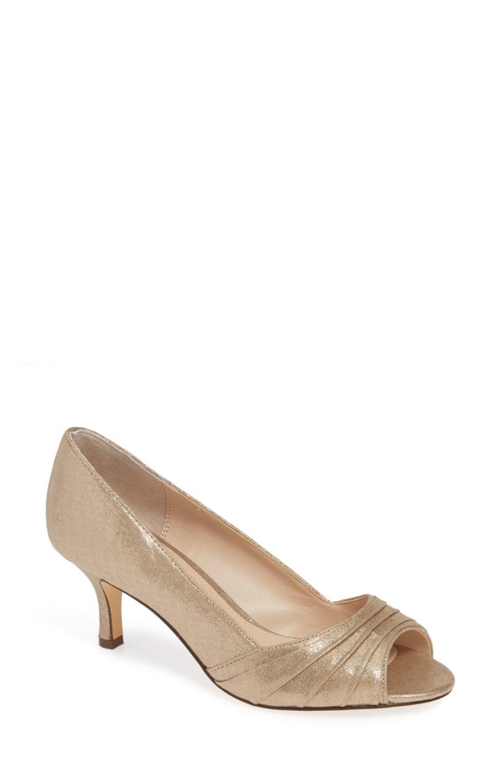 Women's Nina Chezare Peep Toe Pump M - Brown