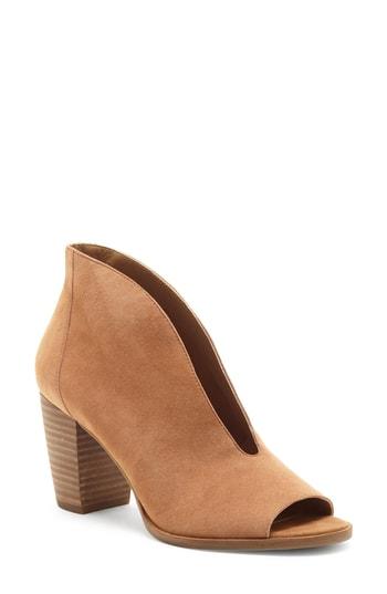 Women's Lucky Brand Joal Bootie M - Beige