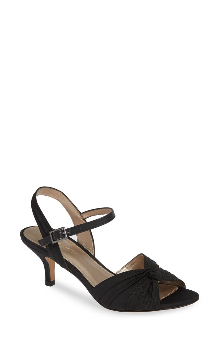 Women's Pelle Moda Iliza Sandal M - Black