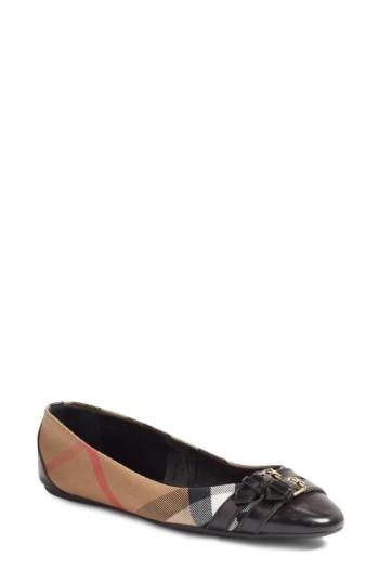 Women's Burberry Avonwick Flat .5us / 39.5eu - Black