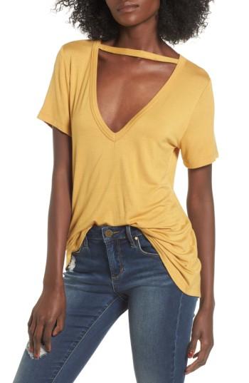 Women's Socialite Cutout Choker Tee - Yellow