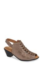 Women's Comfortiva Finella Leather Sandal M - Grey