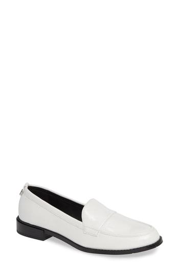 Women's Calvin Klein Amaya Loafer .5 M - White