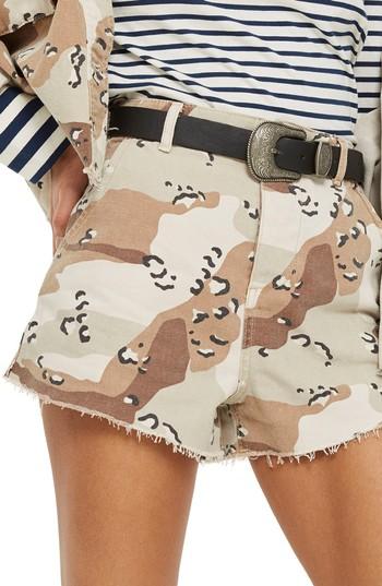 Women's Topshop Spot Camouflage Utility Shorts Us (fits Like 0) - Beige