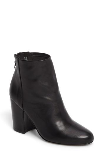 Women's Steve Madden Star Bootie M - Black