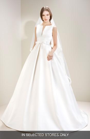 Women's Jesus Peiro Bow Waist Plunge Back Gown, Size In Store Only - White