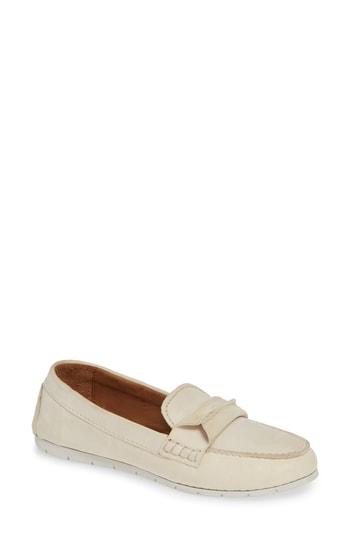 Women's Frye Sedona Top Seam Moccasin Loafer .5 M - White