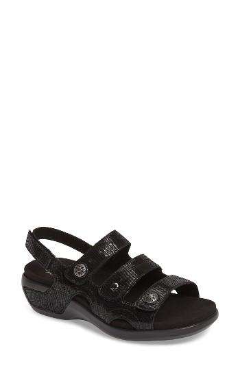 Women's Aravon Pc Wedge Sandal Aa - Metallic