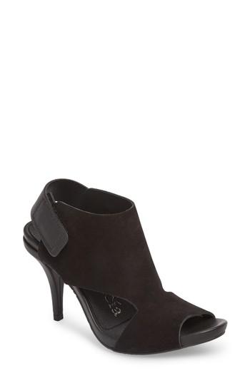 Women's Pedro Garcia Yimina Cutout Sandal .5us / 37.5eu - Black