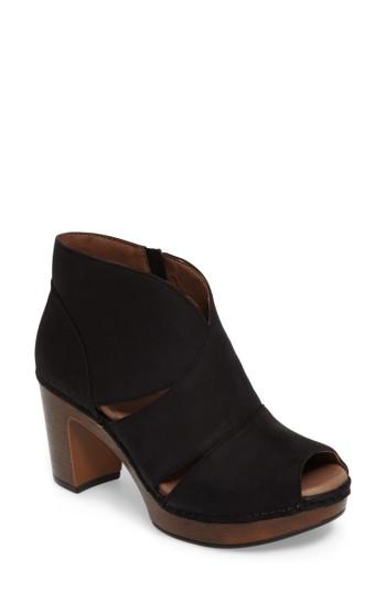 Women's Dansko Delphina Block Heel Bootie .5-6us / 36eu M - Black