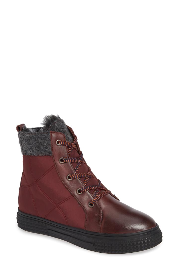 Women's Aquadiva Ithaca Waterproof Sneaker Bootie .5 M - Burgundy