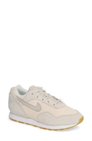 Women's Nike Outburst Sneaker M - Beige