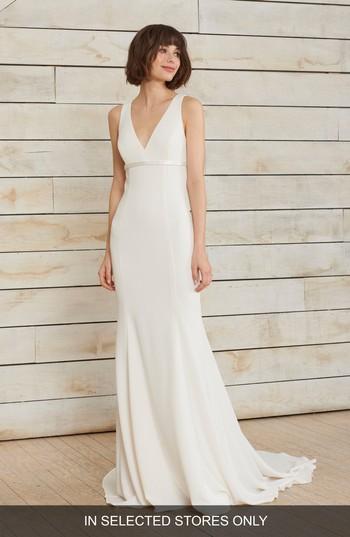 Women's Nouvelle Amsale Frankie V-neck Crepe Gown, Size - Ivory