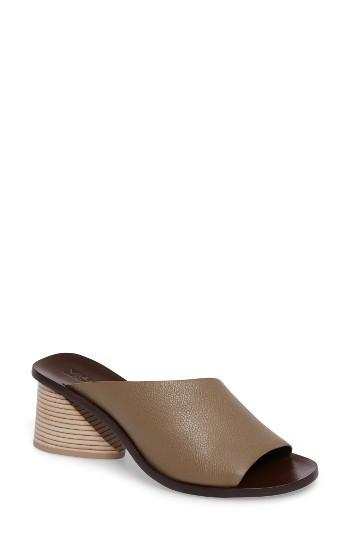 Women's Mercedes Castillo Izar Slide Sandal M - White