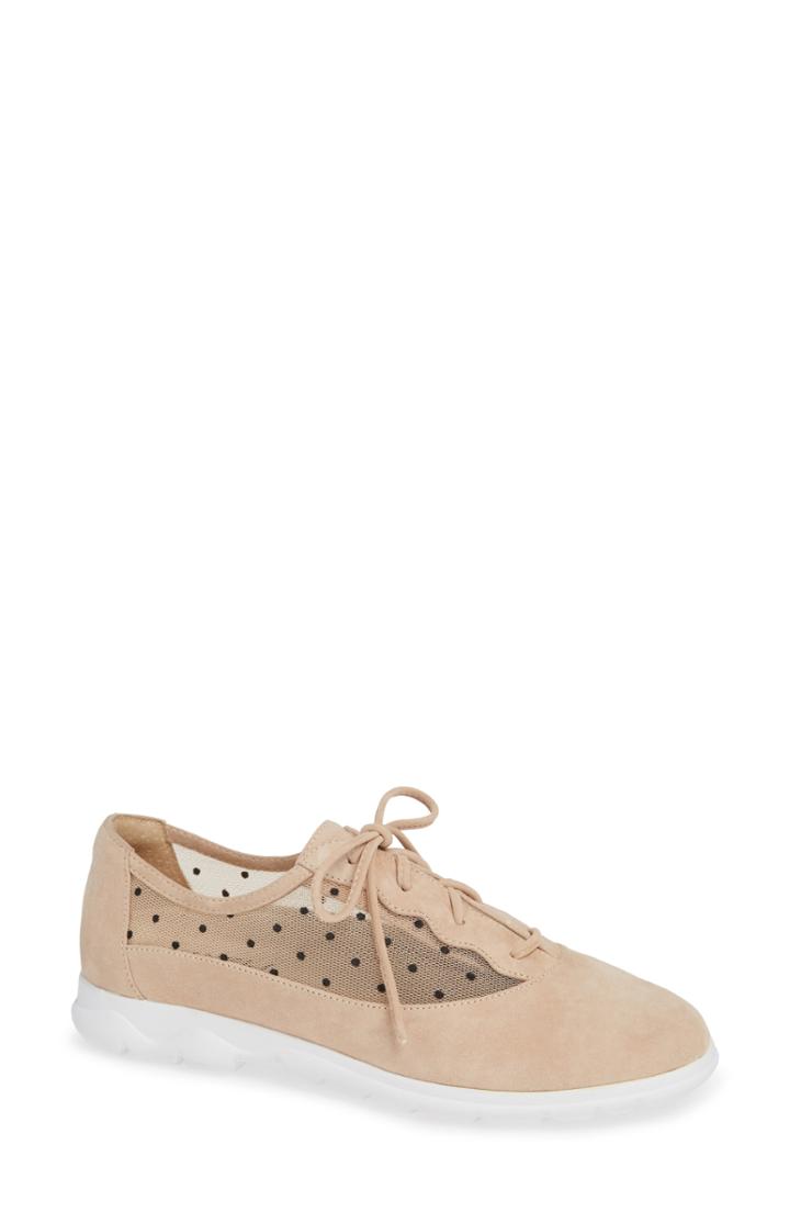 Women's Vaneli Lanka Mesh Sneaker .5 M - Beige