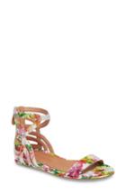 Women's Gentle Souls Larissa Sandal .5 M - None