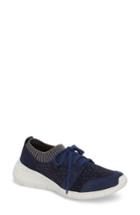 Women's Hush Puppies Cypress Knit Sneaker .5 M - Blue