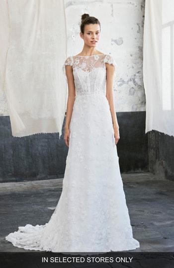 Women's Inmaculada Garcia Colima Embroidered Lace Gown, Size In Store Only - Ivory